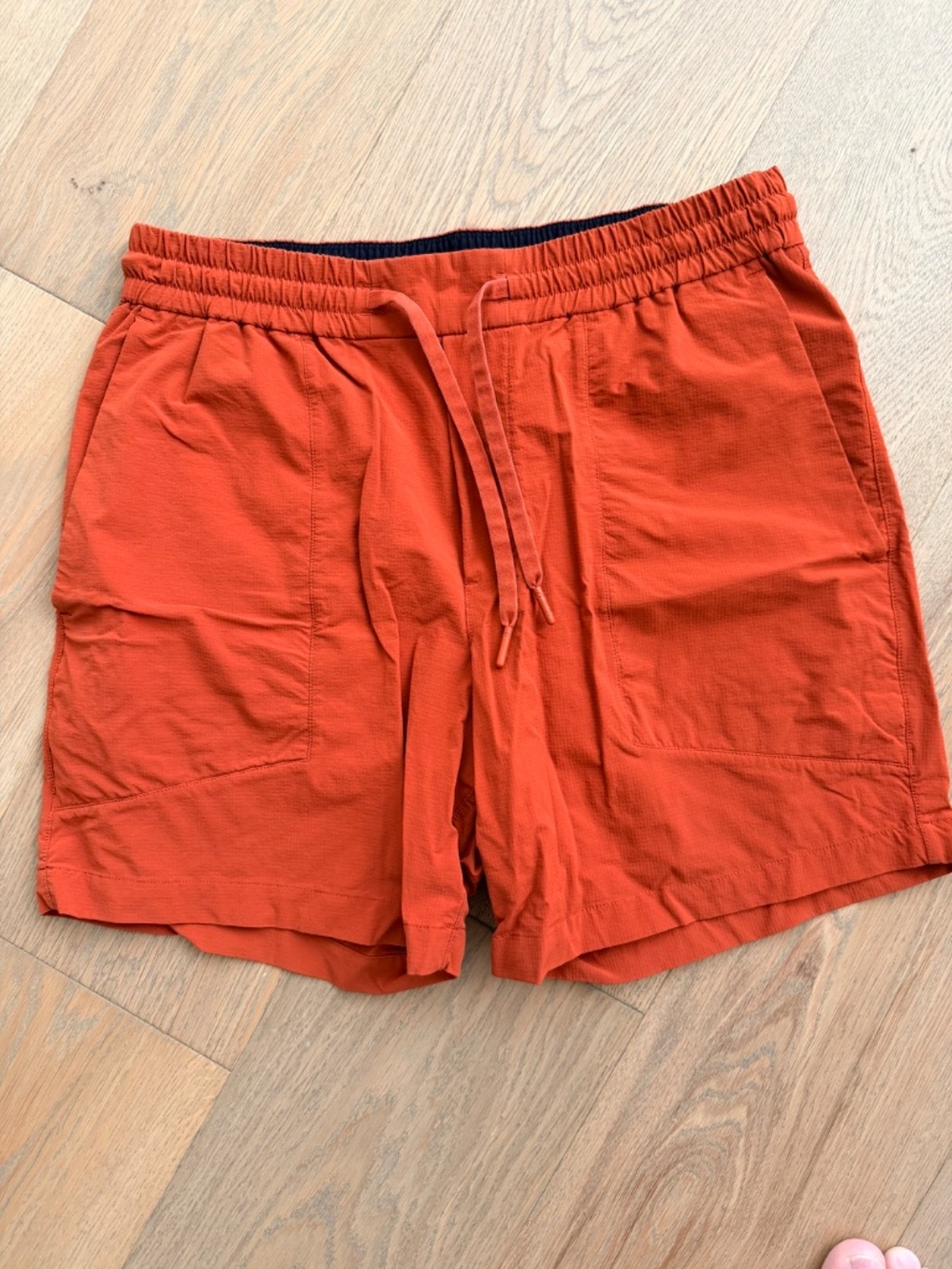Lululemon Aztec Brick Ripstop Shorts 5'' Medium